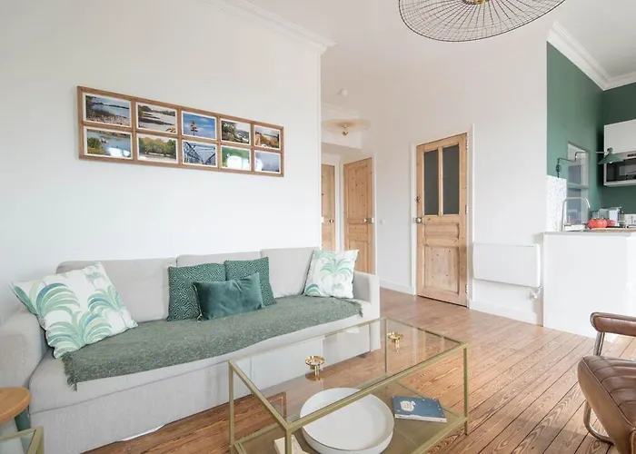 Elegant Place Du Marche, 2 Chambres, Confort